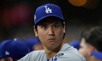 何が起きた…！？ 大谷翔平、目を疑う“まさかの行動”「すげえw」ベンチでのリアクションが話題に「このノリが良いわ」「最高すぎる」