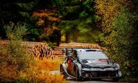 WRCセントラルヨーロッパ：トヨタ、ロバンペラが総合首位に浮上、オジエはデイリタイア