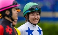 今村聖奈騎手 JRA通算100勝達成…女性騎手では3人目
