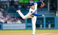 なんだこの球…！？ 大谷翔平、直球が“謎の動き”「怖っ！」相手打者が困惑…“まさかの空振り”「球種多すぎ」