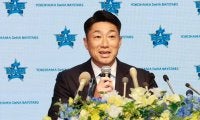 DeNA相川亮二新監督「必ず優勝できる」　三浦監督の“81”を継承…オファーに「武者震い」