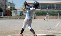 「バット投げ」でスイングの悪癖が分かる？　軌道修正の鍵は“体の回転＆踏み出し足”