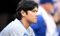 大谷翔平が“颯爽”と歩く姿に反響「こんな豪華なチームが負けるはずがない」ド軍ナインが敵地トロントへ