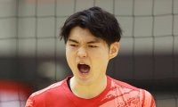 【男子バレー】SVリーグ初代王者のサントリーで、204cmのミドルブロッカー鬼木錬が抱いていた迷い
