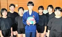 女子バレーU16代表に山形三中の早坂選手　強烈なスパイクが武器
