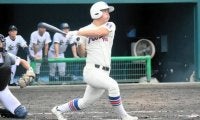 神戸国際大付、近畿大会初戦突破　今秋に初ベンチ入りの4番が一振り