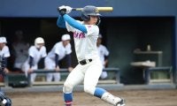 花咲徳栄が13年ぶりの決勝進出！強打の捕手がエースの力投に応えるダメ押し弾｢絶対に援護したかった｣【秋季関東大会】