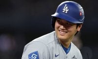 何してんの…！？ 大谷翔平、目を疑う“まさかの行動”「すげえw」試合前のリアクションが話題に「ワールドシリーズやぞ？w」