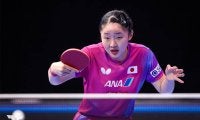 張本美和 チームの先輩・平野美宇に逆転勝ちでベスト8進出【卓球 WTTロンドン】