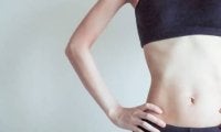 ぽっこりお腹を撃退!?年齢とともに難しくなる「お腹周り」のサイズをキープする方法