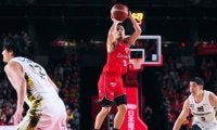 富樫勇樹が前人未到のBリーグ個人通算1200本の3Pを成功…得意の右ウイングから射抜く