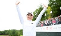 佐久間朱莉、年間女王へ前進する今季4勝目　通算25アンダーの圧勝劇には「正直びっくり」