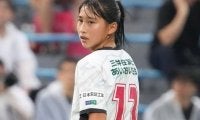 16歳の“至宝”角谷瑠菜が圧巻3人抜き｢レベチすぎ｣の緩急自在ドリブル＆クロス！ 18歳FW根津里莉日のWEリーグ初ゴールをアシスト！｢ジェフ千葉レディースの宝だね｣