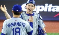 ドジャース連覇の陰のMVP　スミスが「史上最多73イニング」で示した“正妻”の矜持　カーショーも絶賛「彼こそがスーパースター」