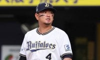 30歳FA戦士の“表情”は「また反則」　グラウンドとは一変…ファン悶絶「ジワる」
