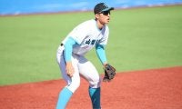 山梨学院の超二刀流・菰田が三塁デビューで好守備！打撃でも5打数2安打の活躍 【明治神宮大会】