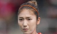 フォロワー10万人超、32歳女子サッカー選手「パーカーめっちゃかわいい」デザイングッズ紹介