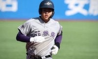 木製バットで豪快弾「規格外だ」　17歳に神宮騒然…早くも“ラブコール”「巨人獲って」