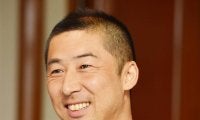 今岡真訪氏、キッズソフトボール大会「今岡真訪杯」2日続けて視察　12月に決勝トーナメント