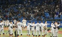 立命館大がタイブレークで明治大を下して4強！連覇狙う青山学院大は中西完投で4強【25年明治神宮大会】