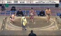力士に何が？ 取組前に\
