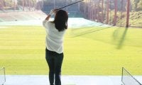 「球に当たらないゴルフ初心者女子」に対してのスイング論