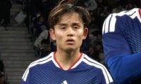 「背中に目が付いてる！？」久保建英の“神ノールックパス”にファン衝撃「足元の動きと真逆にボールが」「視線はまったく別の方向なのに…」