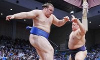 義ノ富士、連日の殊勲の星も元横綱照ノ富士の伊勢ケ浜親方は「まだ弱い」成長認めつつも辛口評価