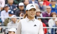 渋野日向子“ぎっくり首”国内ツアー初の途中棄権　４日開始の米最終予選会へ体調戻るのか