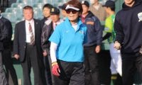 ソフトボールのレジェンドが代名詞のノック披露！笑顔溢れる時間に【準硬式】