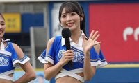 ハマスタに降臨した“腹筋バキバキ”美女　ミニスカでガチダンス…チア衣装で参戦