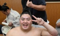 一山本11勝「ご当所のように声援もらっているおかげ」北海道出身も九州場所で２度目敢闘賞