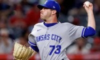 ロッテ、MLB通算162登板のロング入団を発表　左腕から最速155キロ…サブロー監督も期待