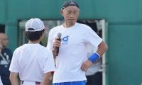 イチロー氏、まさかの肉離れで走れず　高校生指導で異例の謝罪「すごく自分に残念」
