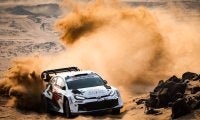 WRCサウジアラビア：トヨタはサミ・パヤリが僅差の首位争い