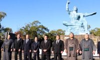 ウクライナ出身の新大関・安青錦が長崎での原爆被害者への献花式典に参列「世界中が平和になったらいい」