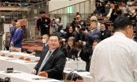 元横綱・白鵬氏　相撲協会退職後初の国技館に感慨「久しぶりですね。新鮮な気持ち」