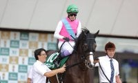 【鳴尾記念登録馬】二刀流ドゥラエレーデなど16頭