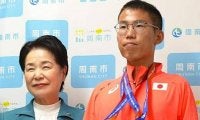 知的障害者の世界陸上で2冠　高山選手、地元の山口・周南市長に報告