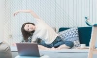座ったままでOK！忙しい女性のためのお手軽エクササイズ