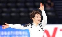 鍵山優真が五輪前哨戦で衝撃ＳＰ首位発進！「足りない１ピース埋まった」北京五輪超えの圧巻自己ベスト　大興奮でガッツポーズ「うぉー！！」佐藤駿が２位、世界王者マリニンが３位
