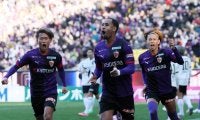 【京都】クラブ史上最高の３位フィニッシュ　ホームで神戸下す　ＭトゥーリオとＲエリアスが得点