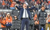 【清水】退任の秋葉忠宏監督「秋葉節」で別れ「１度は離れますが、必ず戻ってこようと」