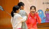 デフリンピック金メダリスト、片山結愛選手が高松市で小学生指導