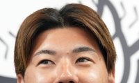 【西武】炭谷銀仁朗が高校恩師の「お疲れさま会」開催　ヤクルト高橋奎二らOBとの集合写真投稿