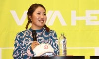 古江彩佳が地元・神戸から“出張”イベント 契約アパレルを都内でアピール