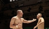 【ノア】新人３人がデビューしUFCファイター鶴屋怜の弟、鶴屋浩斗が初勝利！父浩氏も涙