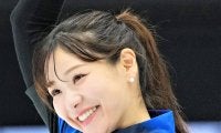 【カーリング】吉田知那美「あまりにかわいくて…衝動にかられて」“パジャマコーデ”で散歩