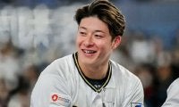 吉田輝星の左手首にキラリ…久々の“お披露目”に「印象変わった」　悶絶するファン続出「ビジュ最強」