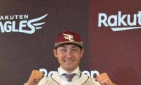 楽天・伊藤光が入団会見　背番号は２７「僕自身のチャレンジしたい気持ちと重なった」